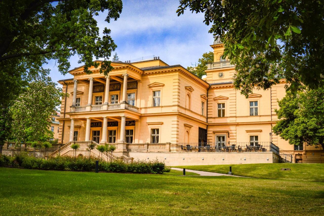 Vila Lanna Prag Exteriör bild